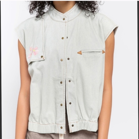 POL Western Blossom Denim Vest - Picture 11 of 12